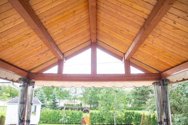 Grenier & Grenier, maçonnerie à Québec, maçonnerie, Québec, réalisations, résidentiel, auvent, mur, brique, projet